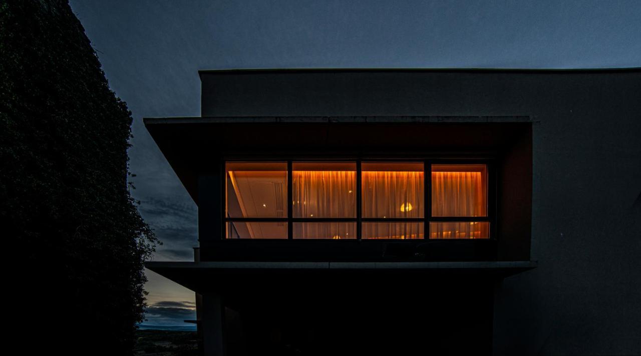 Hotel & Restaurant Origines Par Adrien Descouls - Teritoria Le Broc  エクステリア 写真