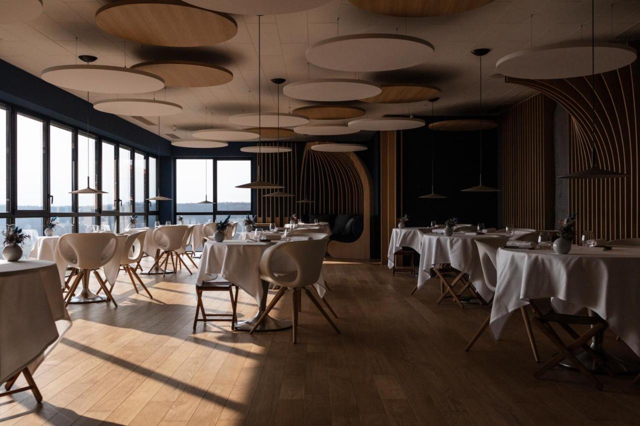 Hotel & Restaurant Origines Par Adrien Descouls - Teritoria Le Broc  エクステリア 写真
