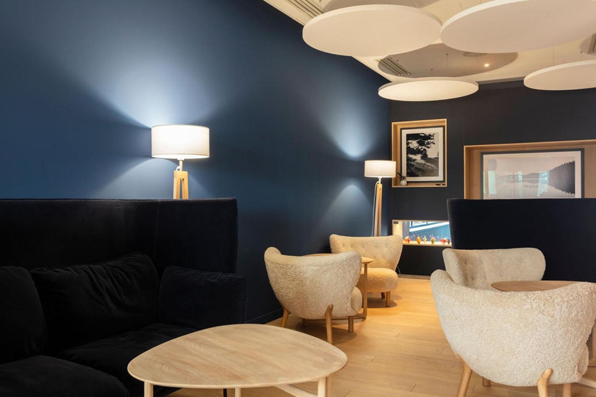 Hotel & Restaurant Origines Par Adrien Descouls - Teritoria Le Broc  エクステリア 写真