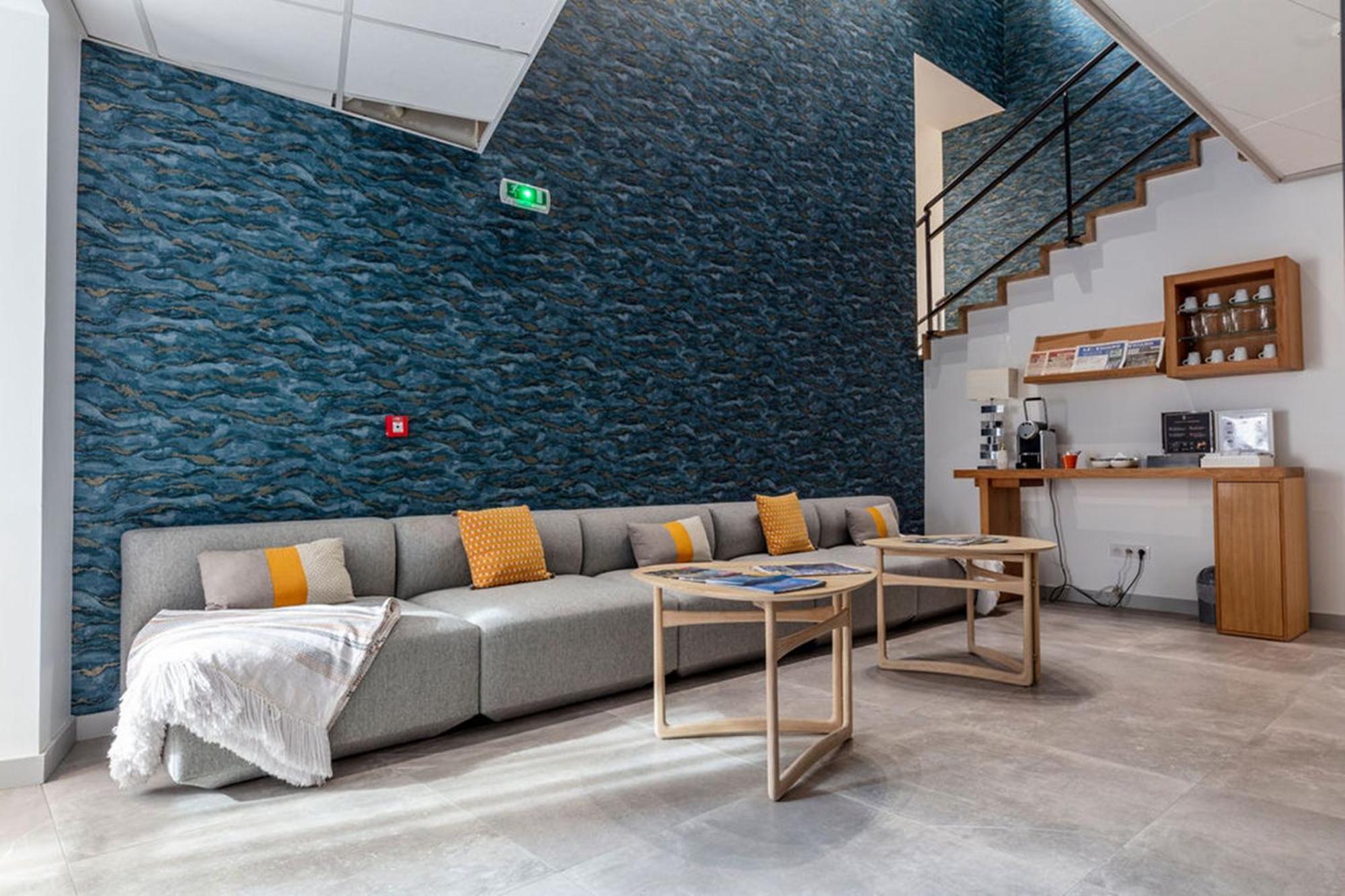 Hotel & Restaurant Origines Par Adrien Descouls - Teritoria Le Broc  エクステリア 写真