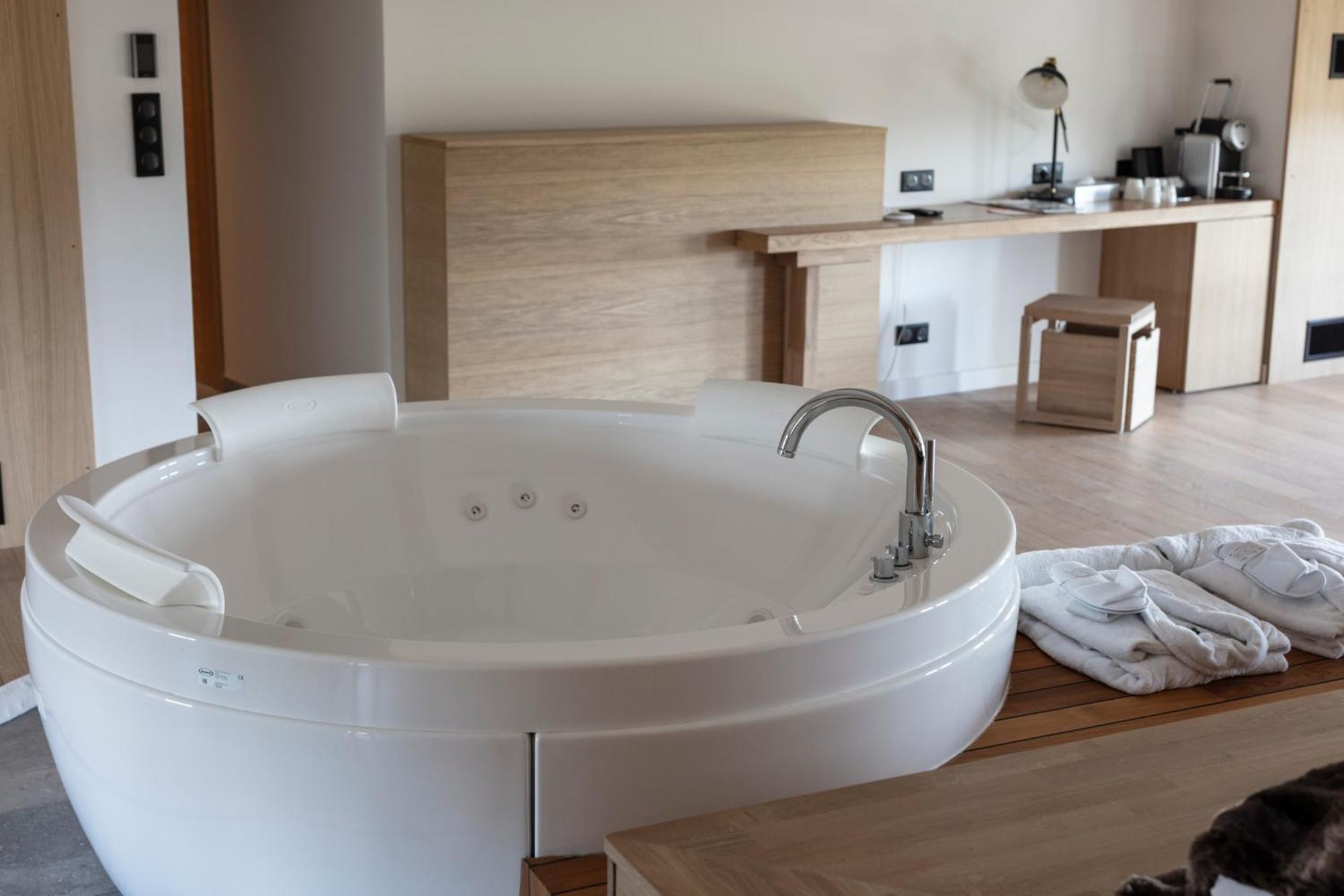 Hotel & Restaurant Origines Par Adrien Descouls - Teritoria Le Broc  部屋 写真